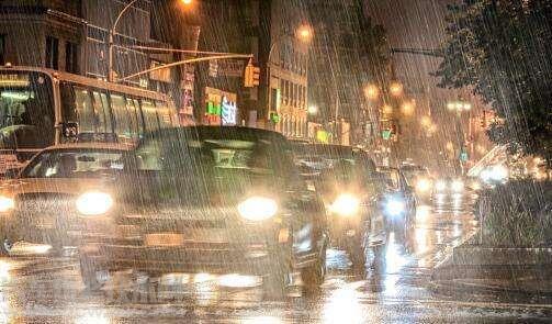 雨天如何安全行驶 雨天行驶注意事项介绍