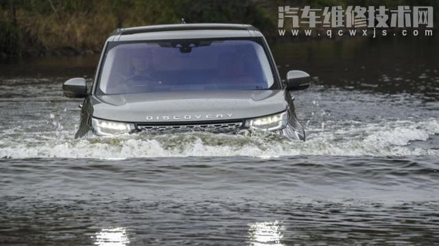 【汽车涉水怎么开才安全（汽车涉水行驶要注意什么）】图1