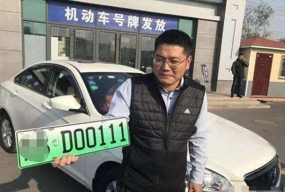 绿牌照是什么汽车，新能源汽车细分为4种不同车牌